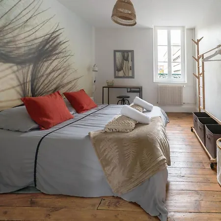 Epinat - Centre & Parking Apartament