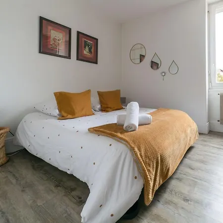 Epinat - Centre & Parking