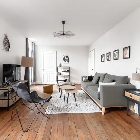 Epinat - Centre & Parking