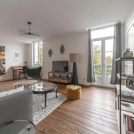 Epinat - Centre & Parking *