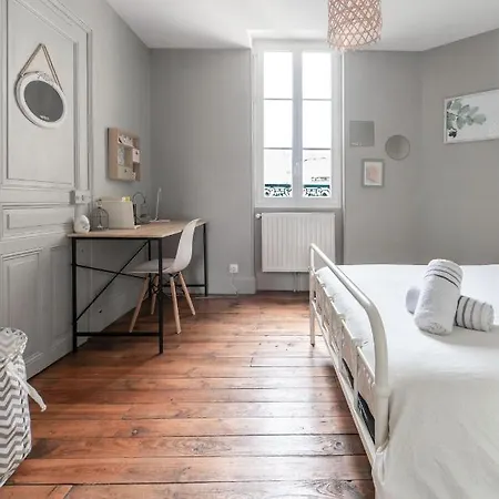 Epinat - Centre & Parking Виши