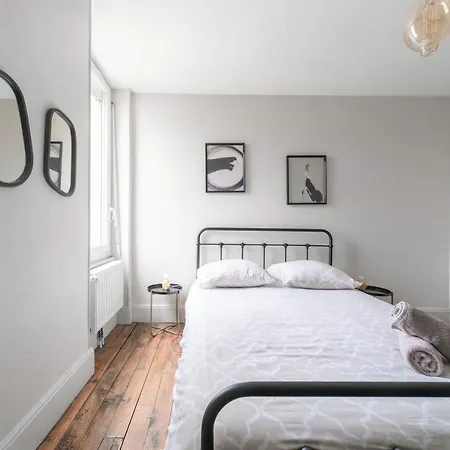 Epinat - Centre & Parking *