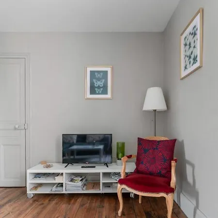 Epinat - Centre & Parking