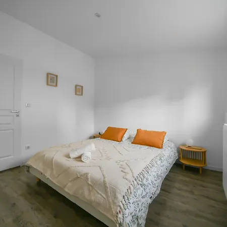 Epinat - Centre & Parking *